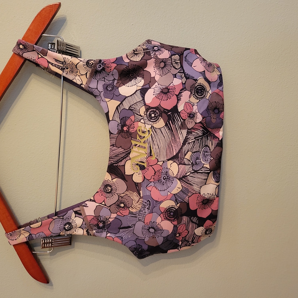 Nike Floral Sports Bra - Pink and Purple